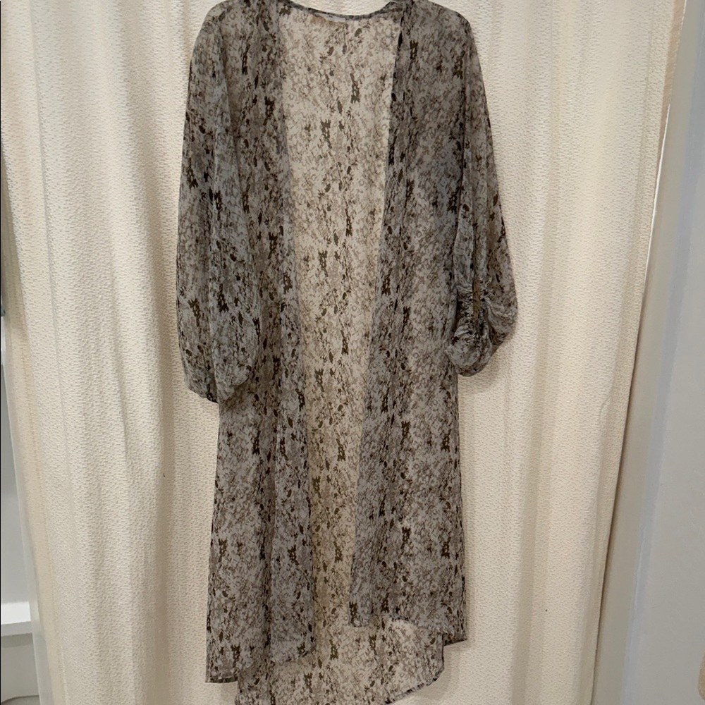Entro Beige/Cream  Snakeskin Print Kimono